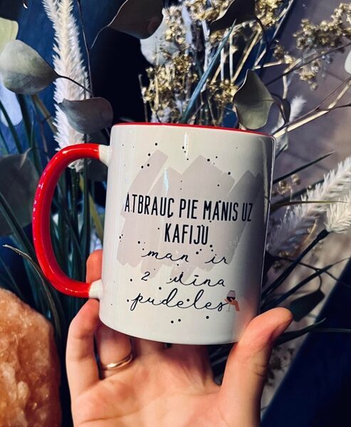 Atbrauc uz kafiju. Man ir vīns